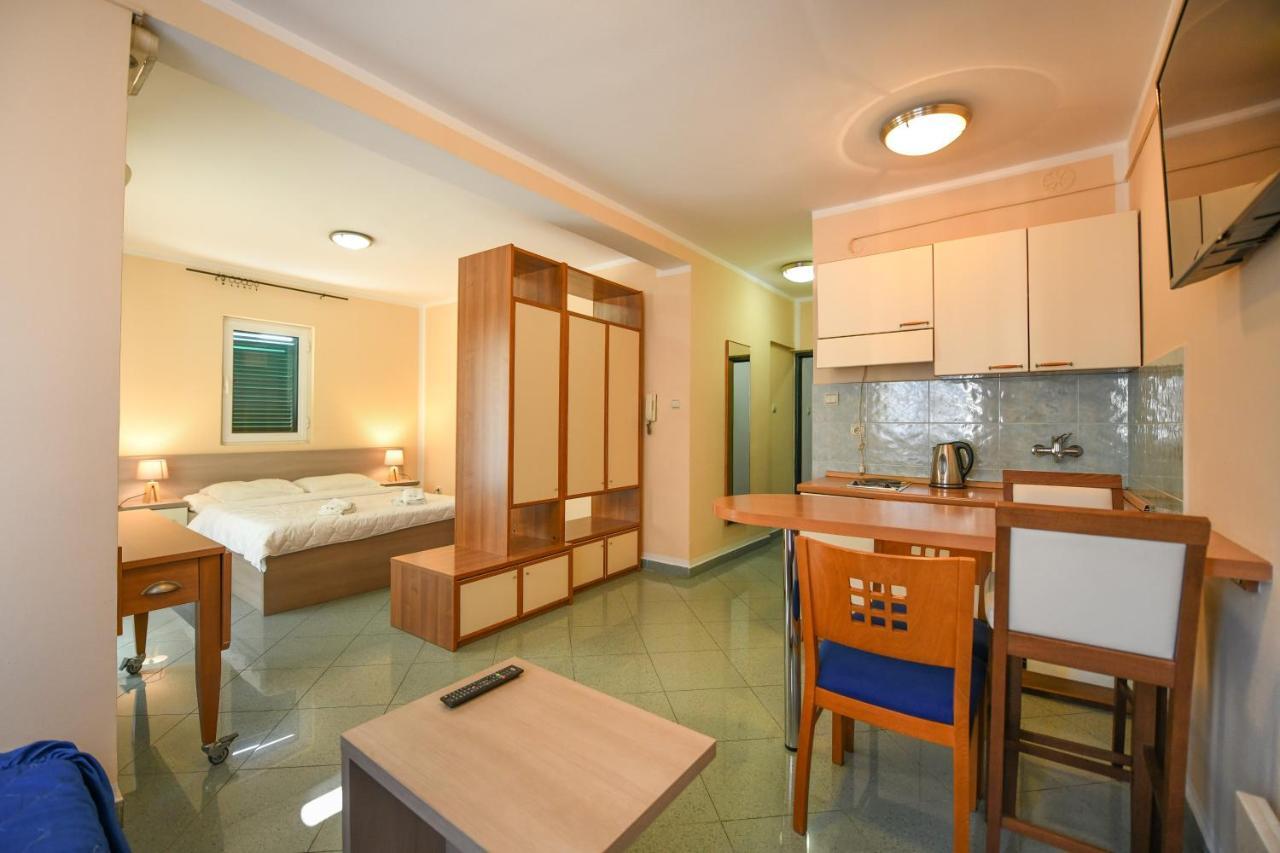 Jolly Apartments Budva Bagian luar foto