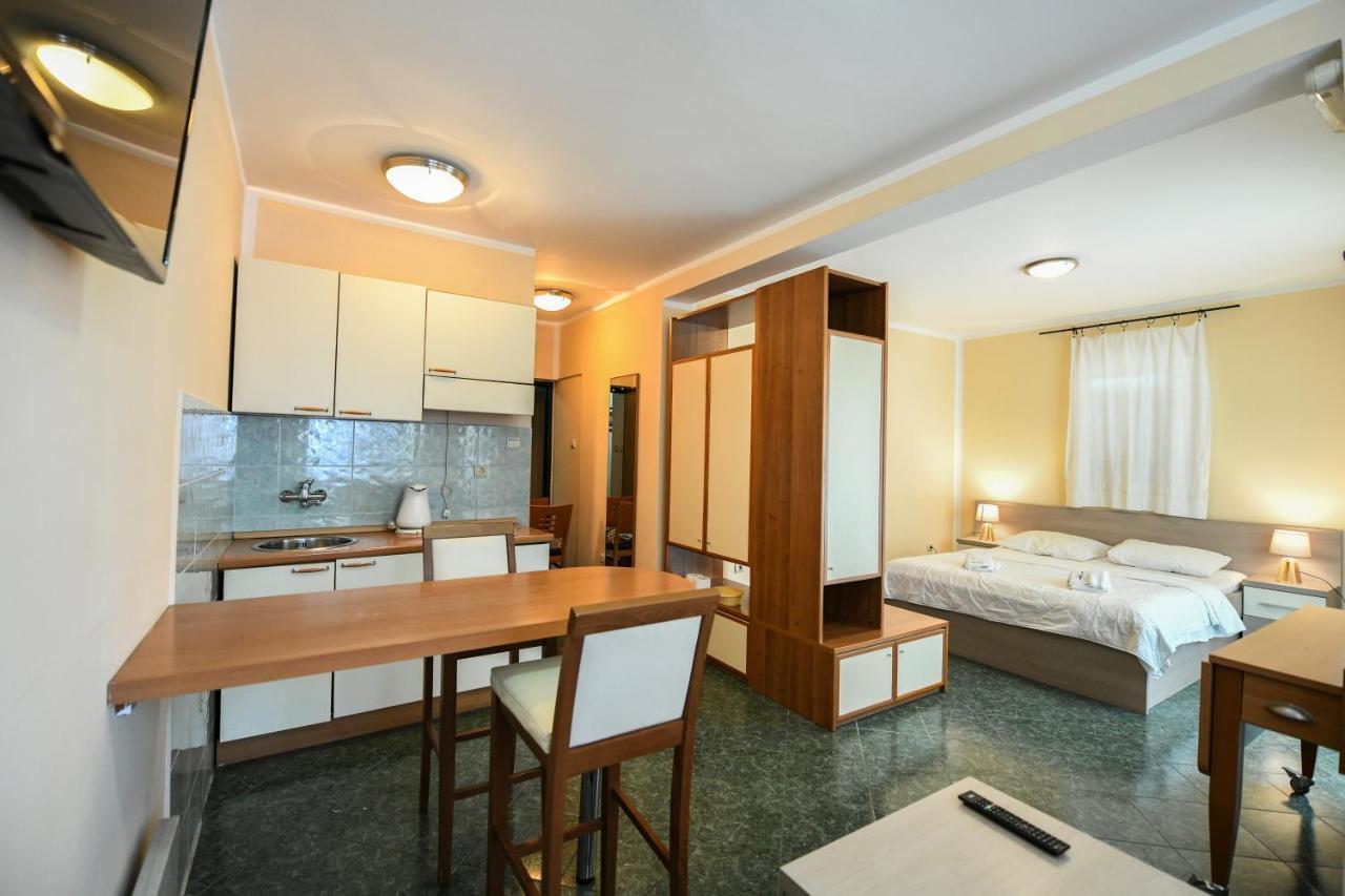 Jolly Apartments Budva Bagian luar foto